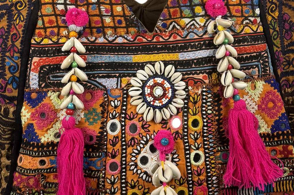 Shell Tassel Handcrafted Oversized Tote Bag — Saffron Caravan