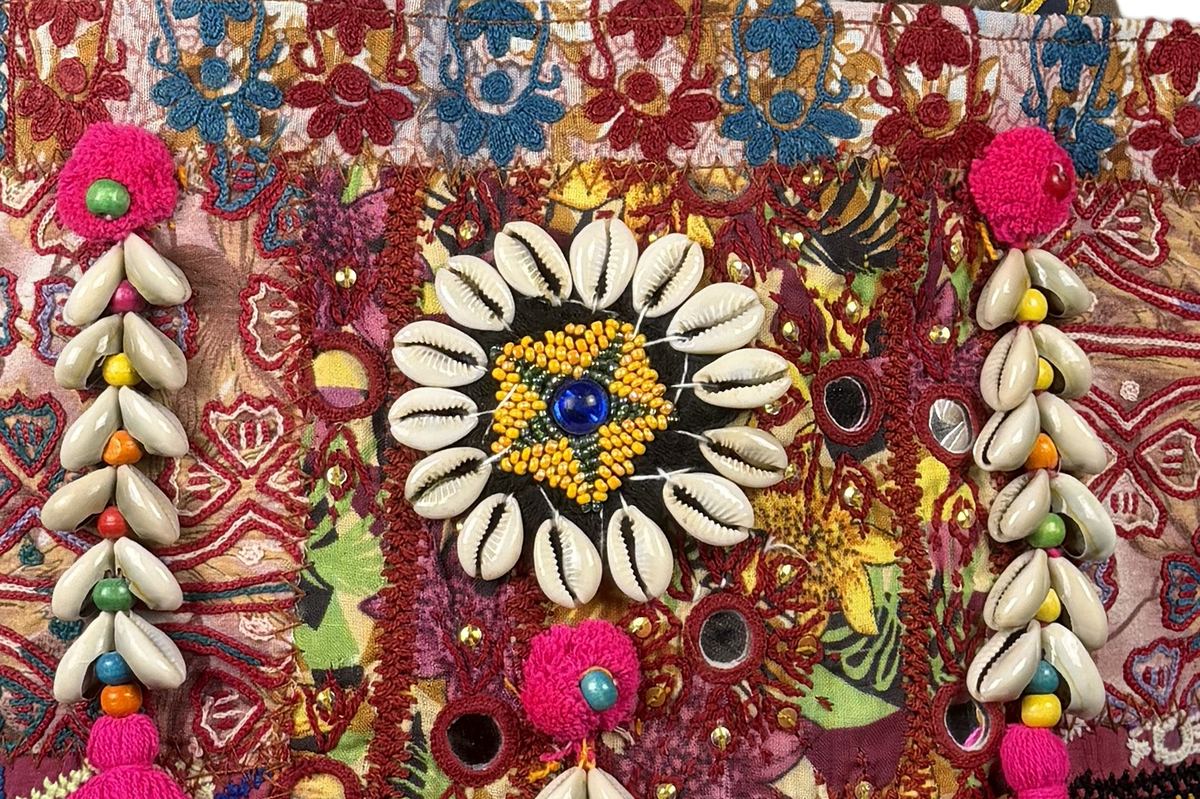 Shell Tassel Handcrafted Tote Bag — Wildflower Tapestry