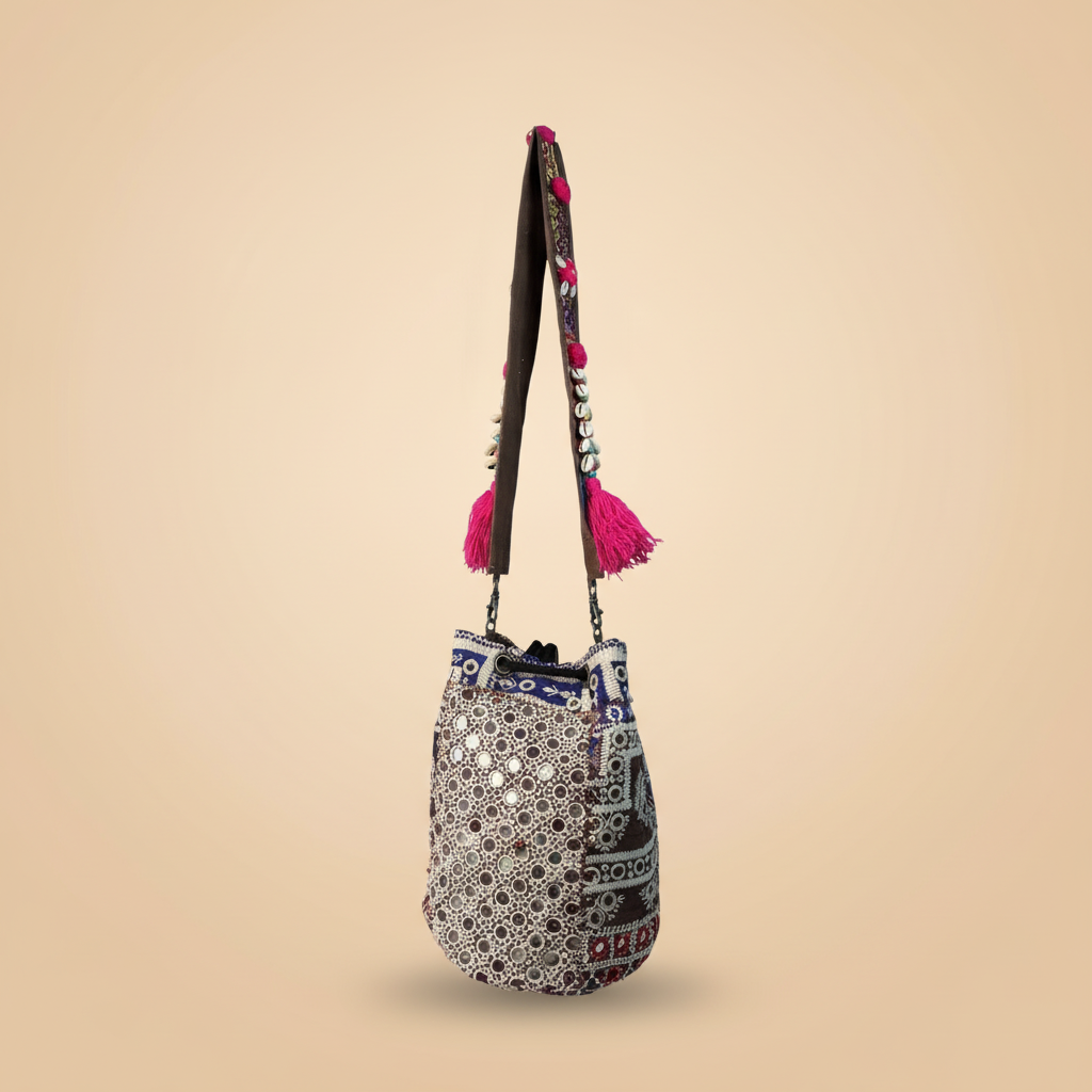 Shell Tassel Handcrafted Bucket Bag — Onyx Bloom (Medium)