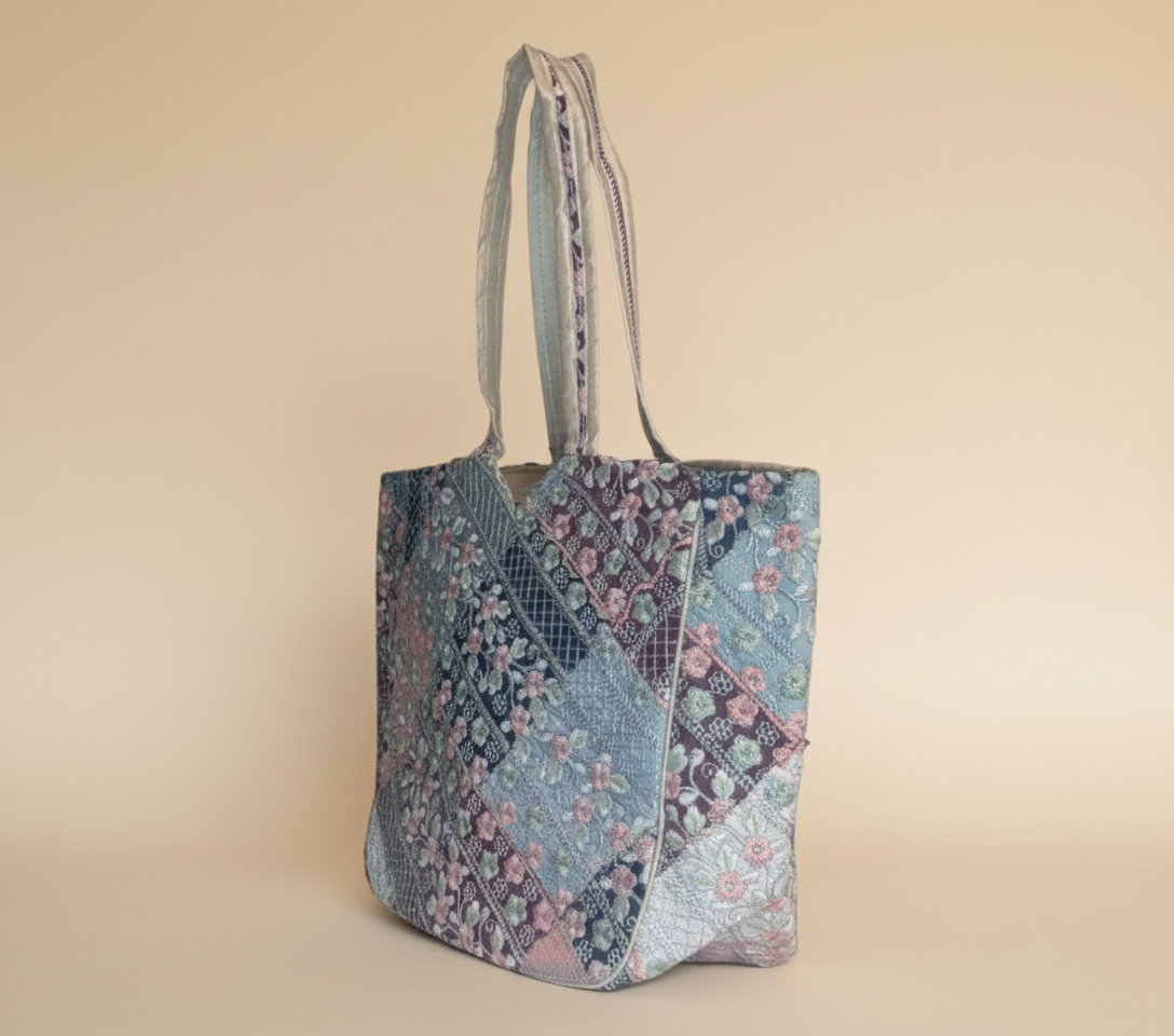 Ahir embroidery ivory tote bag isometric angle