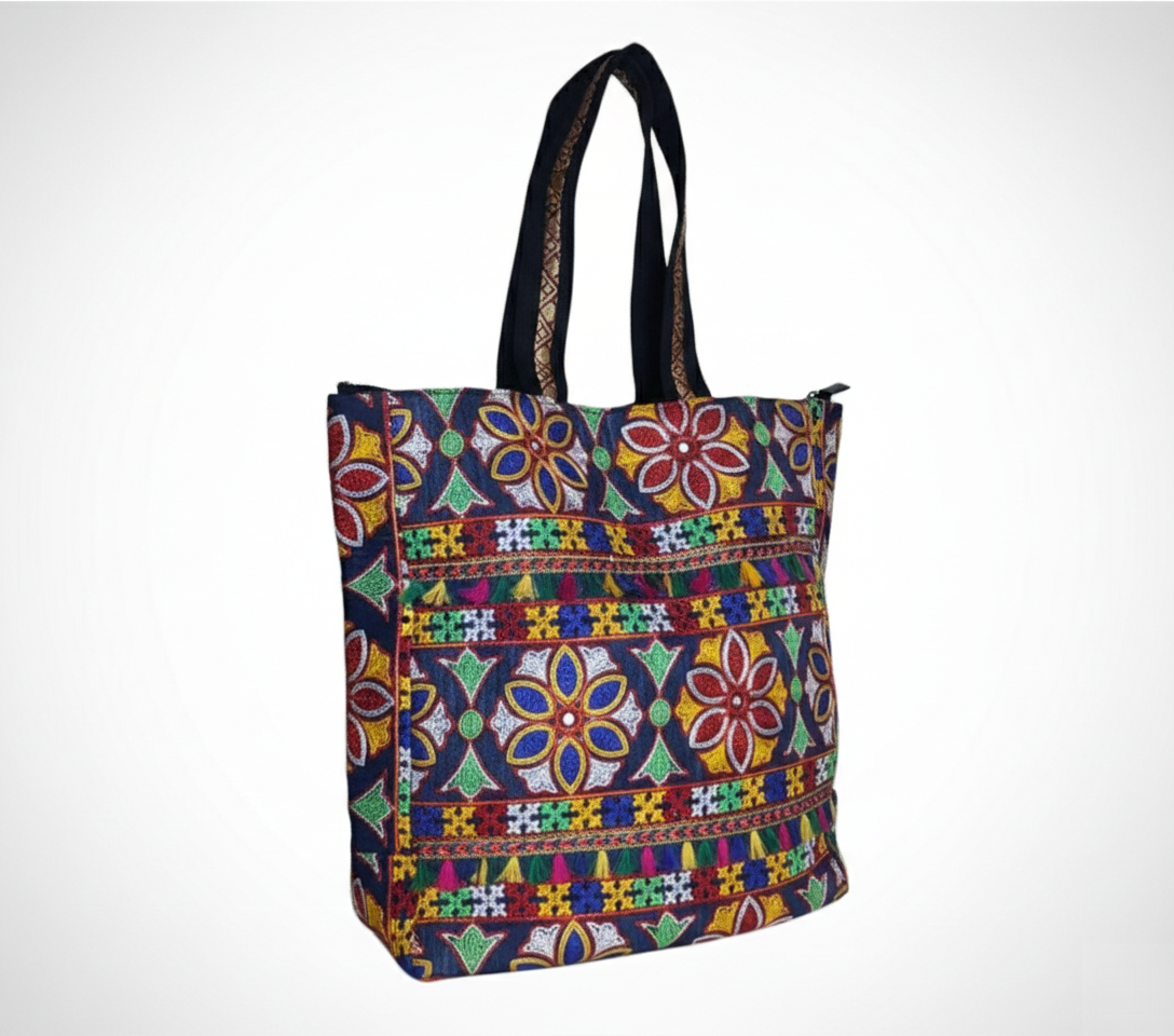 Jat Mutava rangoli Suf tote bag side view showing depth