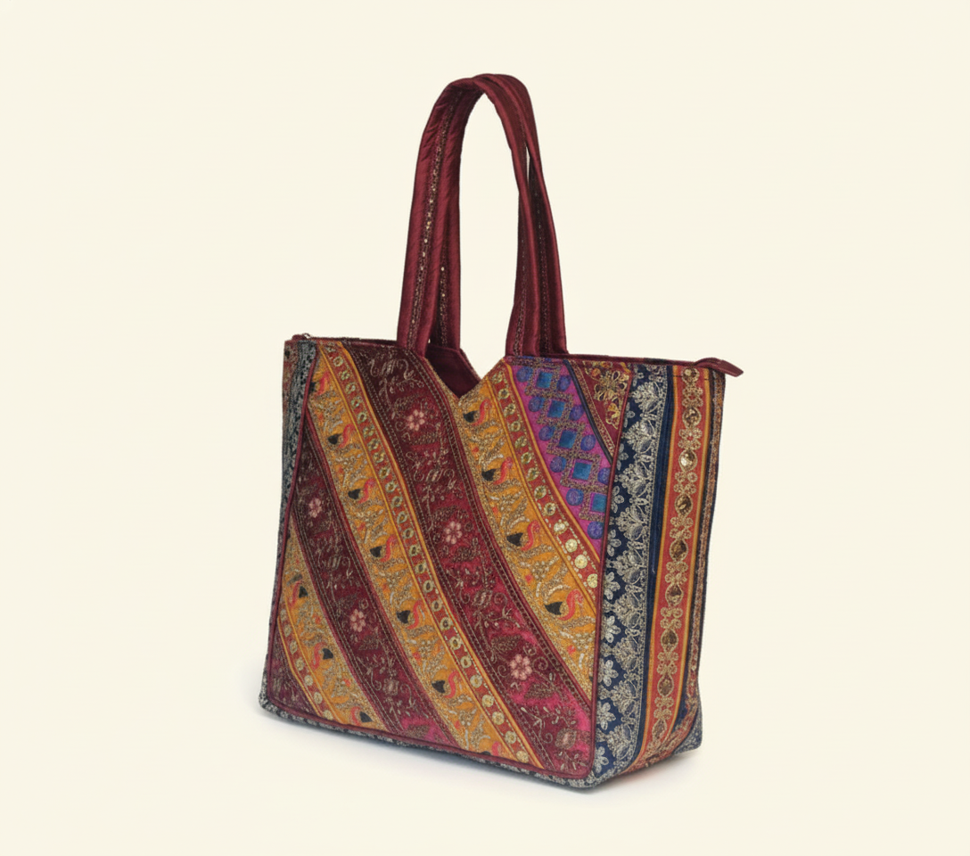 Gotta Patti No Tassel Wine Elegance tote bag isometric angle