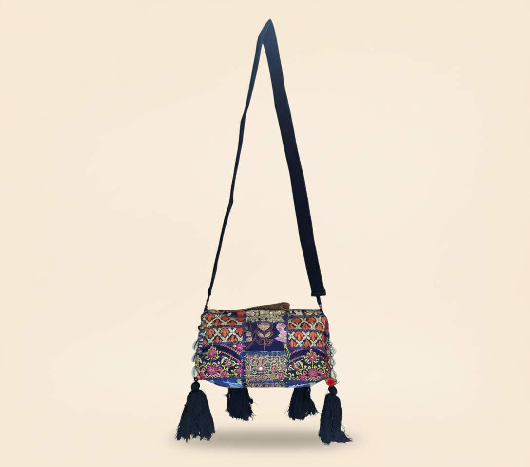 Shell Tassel Kali Rangoli crossbody bag isometric angle
