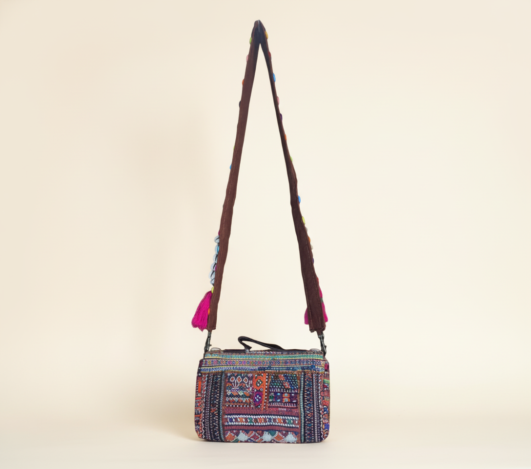 Shell Tassel Rang Mela crossbody bag back view