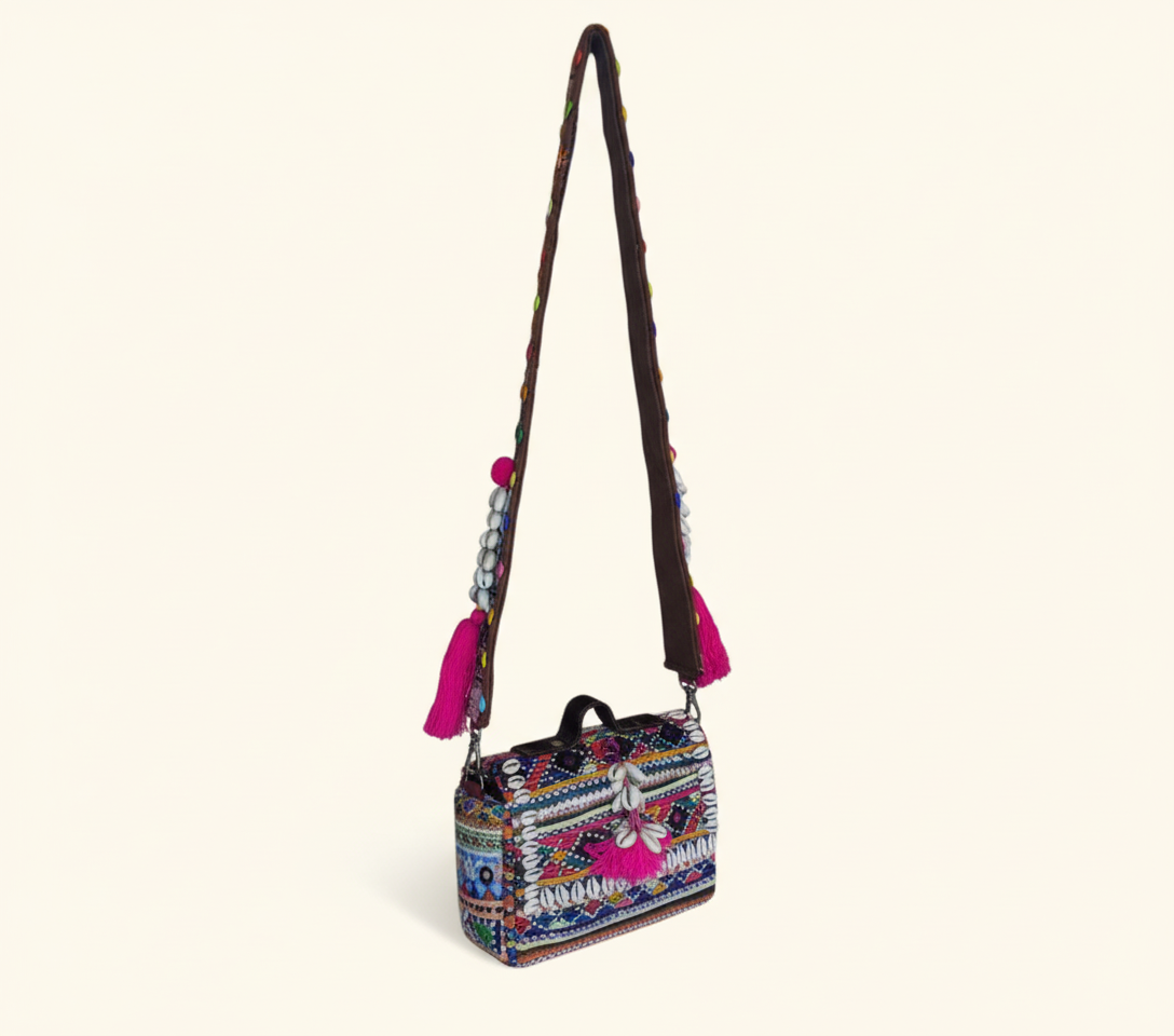 Shell Tassel Chitra crossbody bag back view