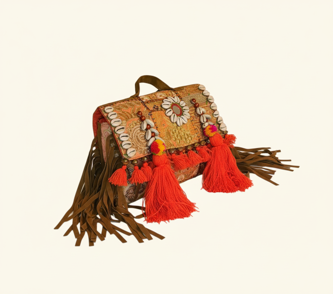Shell Tassel Narangi crossbody bag back view