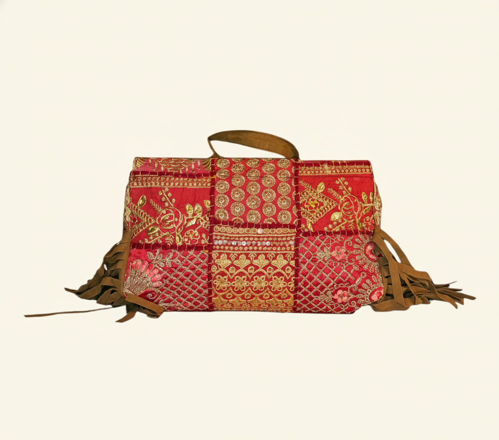 Model carrying Shell Tassel Manik crossbody bag — boho style
