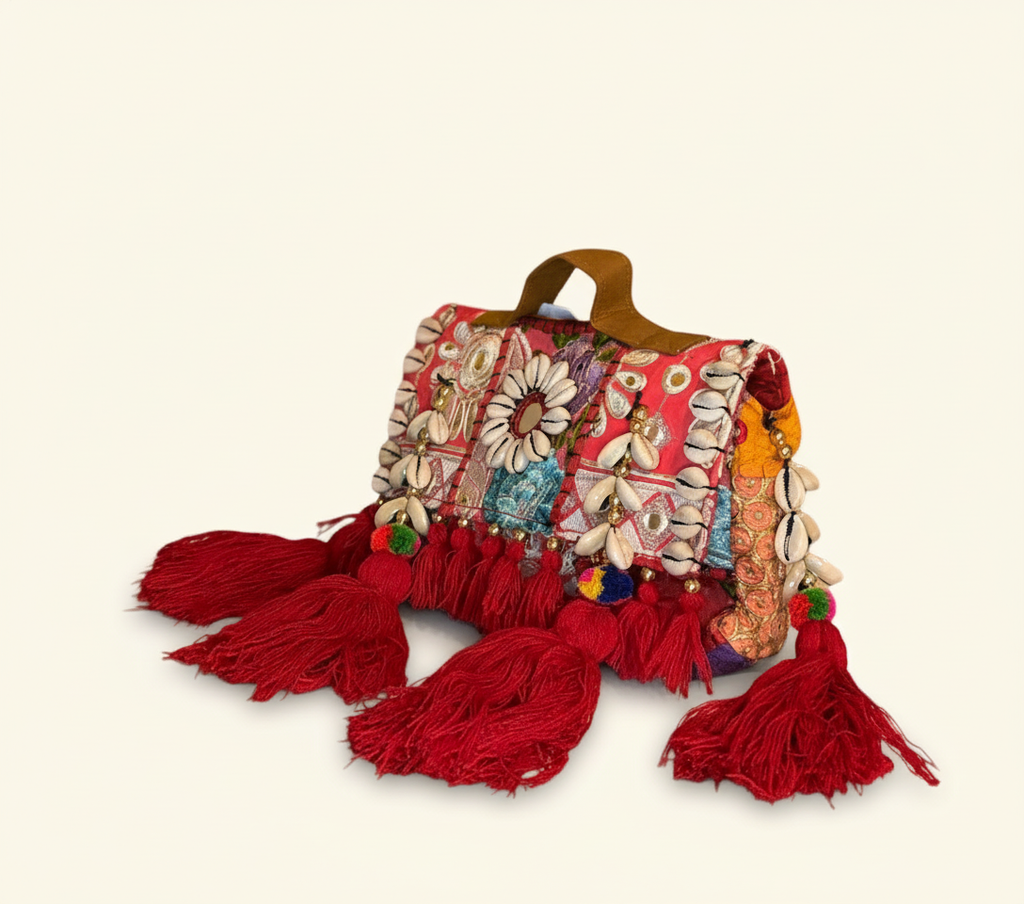 Shell Tassel Tambra crossbody bag back view